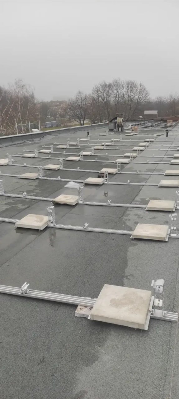 Мълниезащита на фотоволтаични панели с грамоотвод